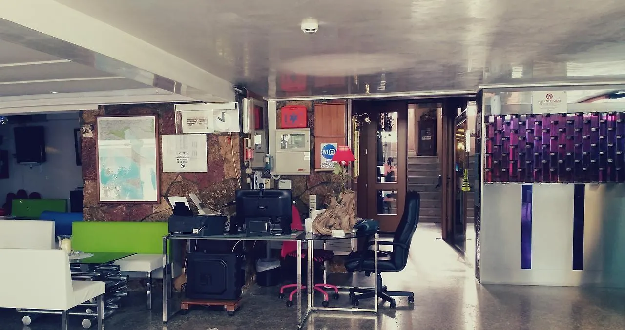Hotel Pecci ريميني
