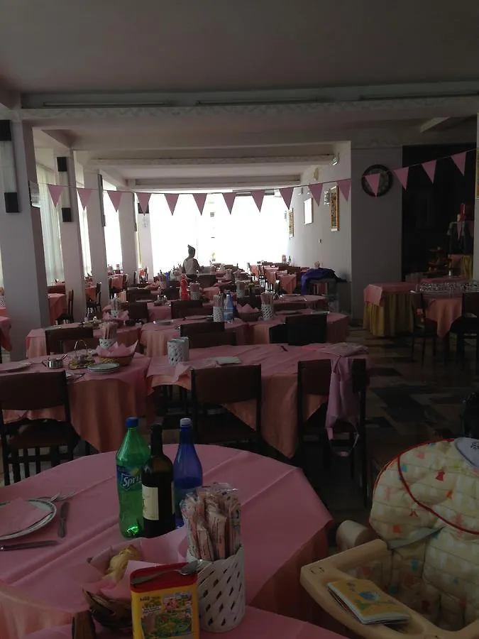 Hotel Pecci ريميني