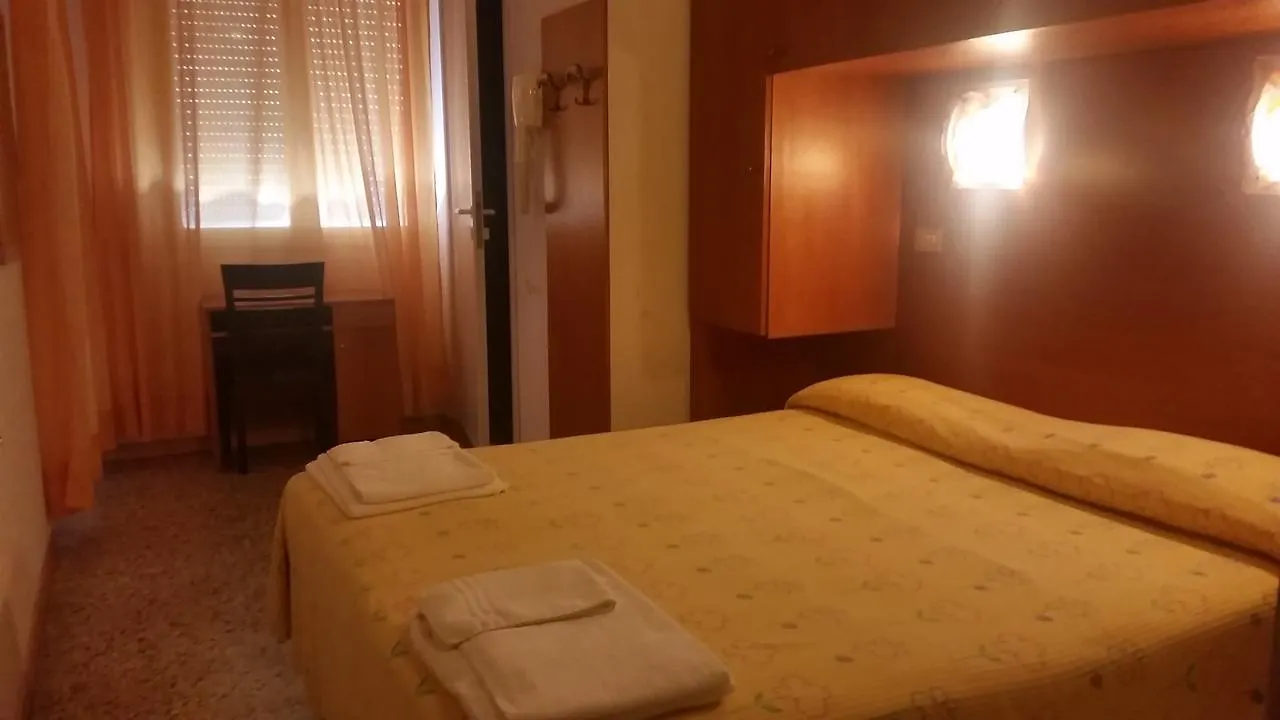 Hotel Pecci ريميني