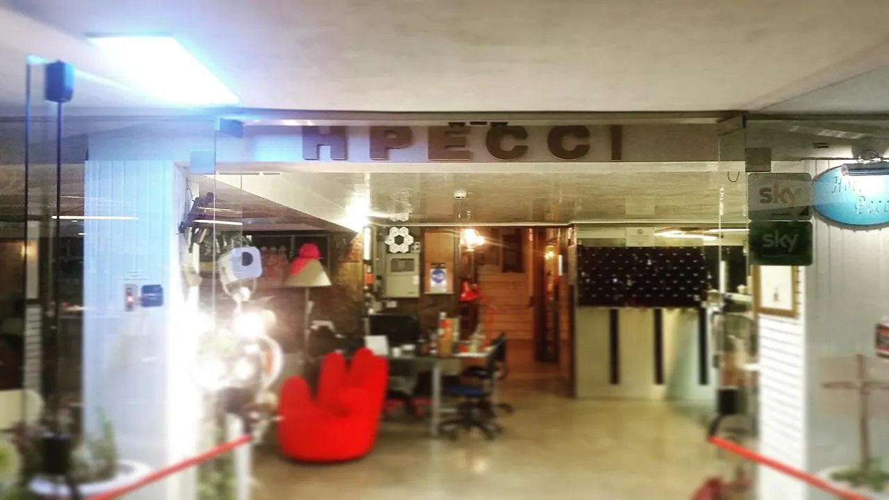 Hotel Pecci ريميني إيطاليا